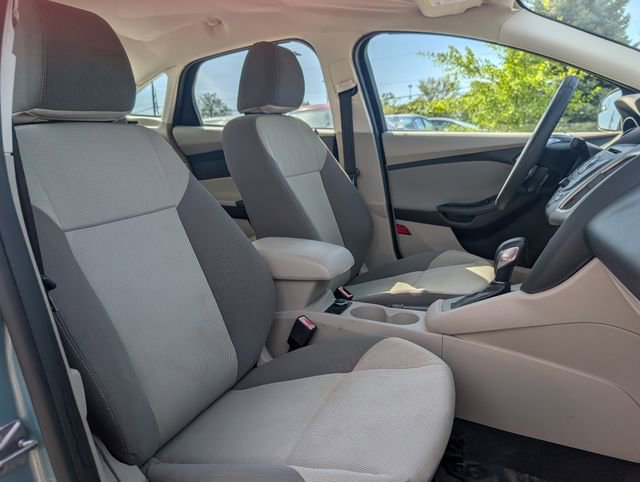Used 2012 Ford Focus SE FWD image 20