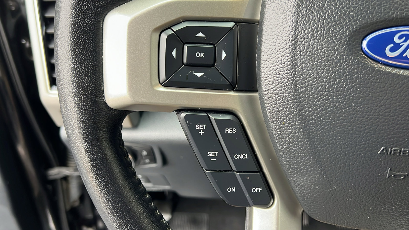 Used 2022 Ford F250 Lariat AWD/4WD image 25