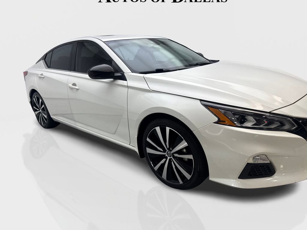 Used 2022 Nissan Altima 2.0 SR FWD image 11