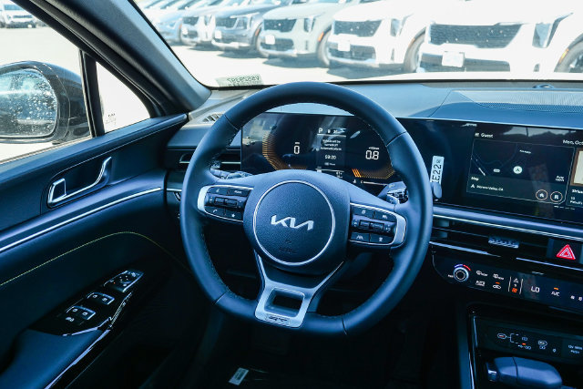 New 2027 Kia K5 GT FWD image 18