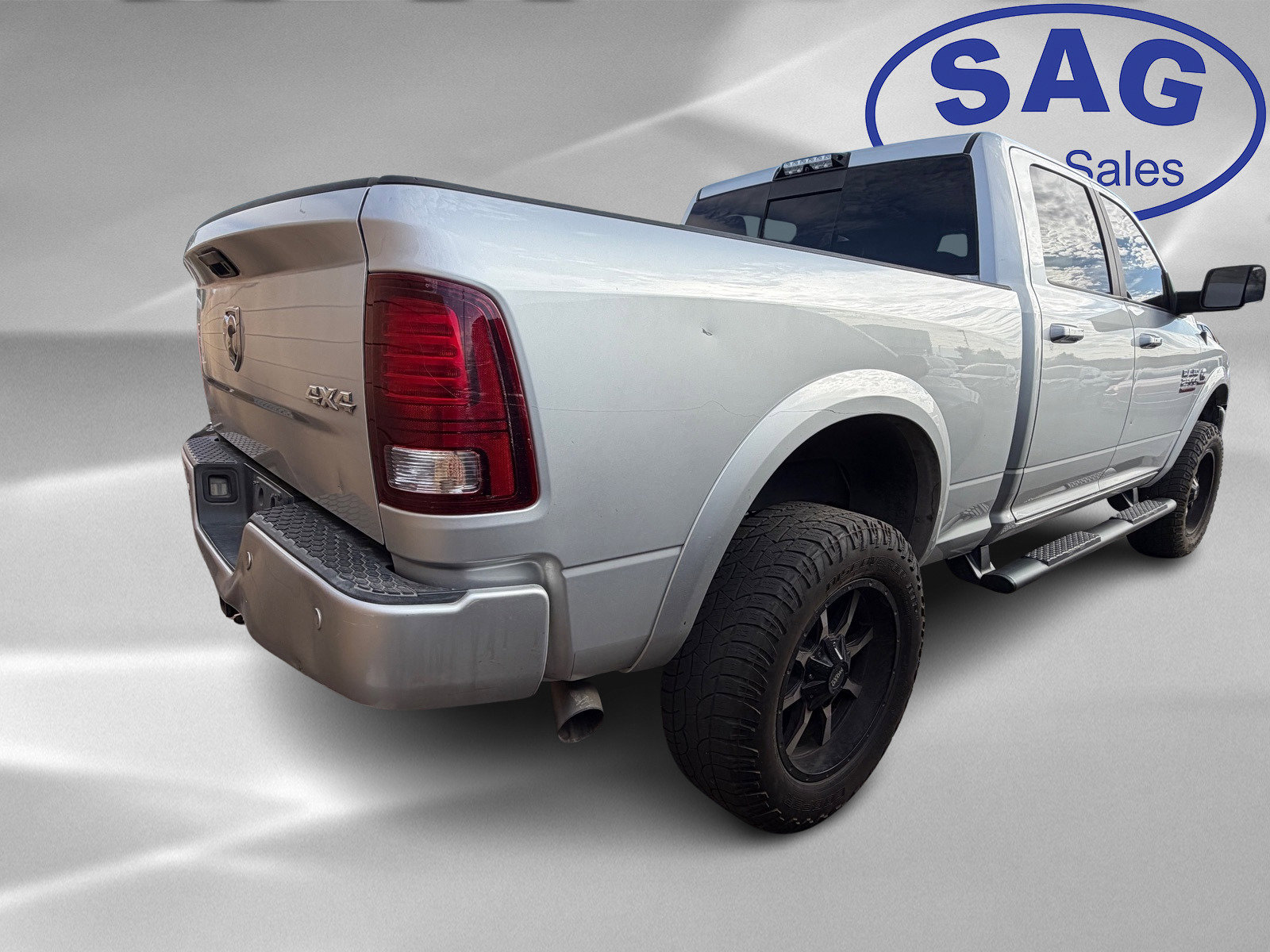 Used 2018 RAM 2500 Laramie w/ Sport Appearance Group image 3