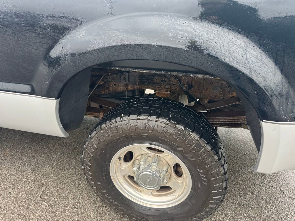 Used 2003 Ford F250 Lariat image 6