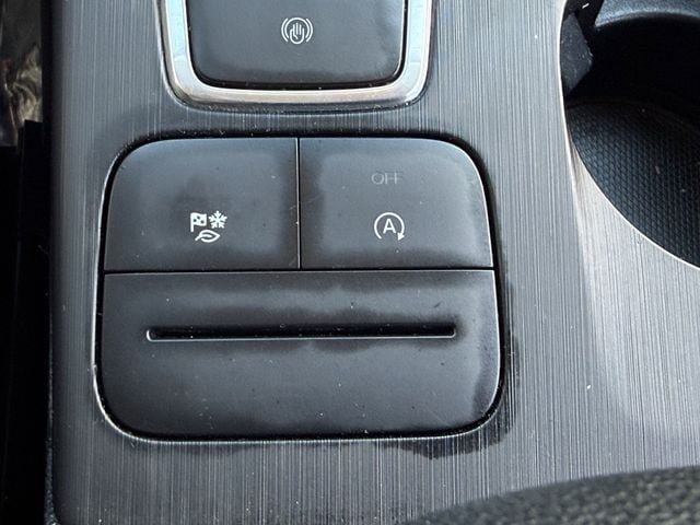 Used 2020 Ford Escape SEL FWD image 21