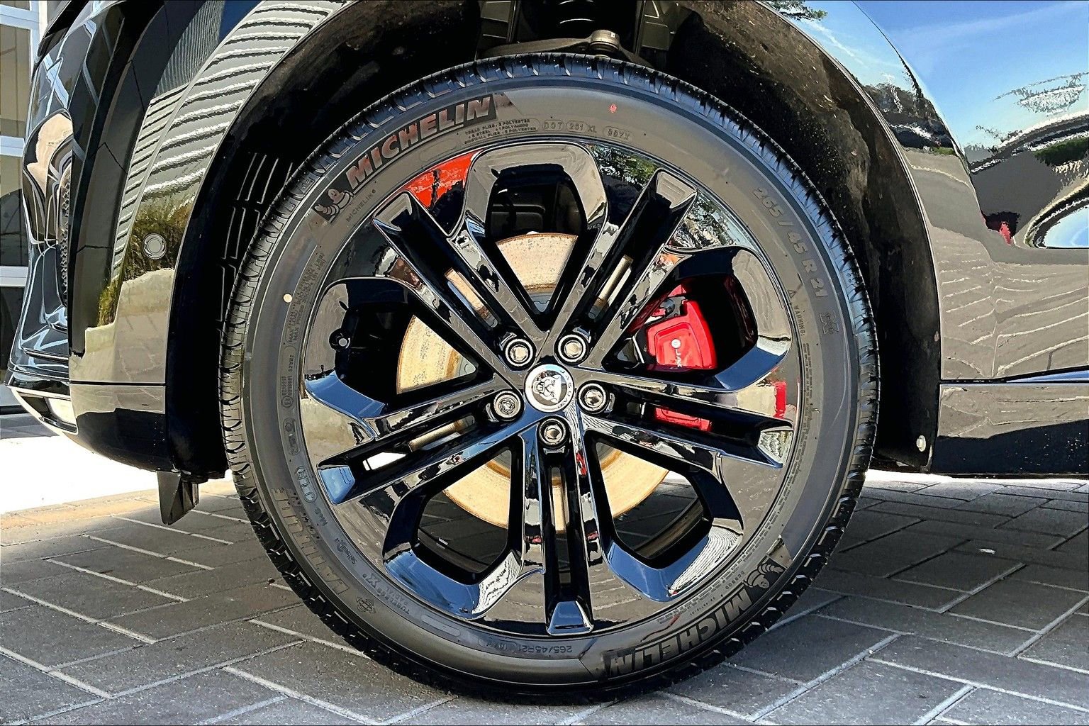 New 2026 Jaguar F-PACE R-Dynamic S AWD/4WD image 12