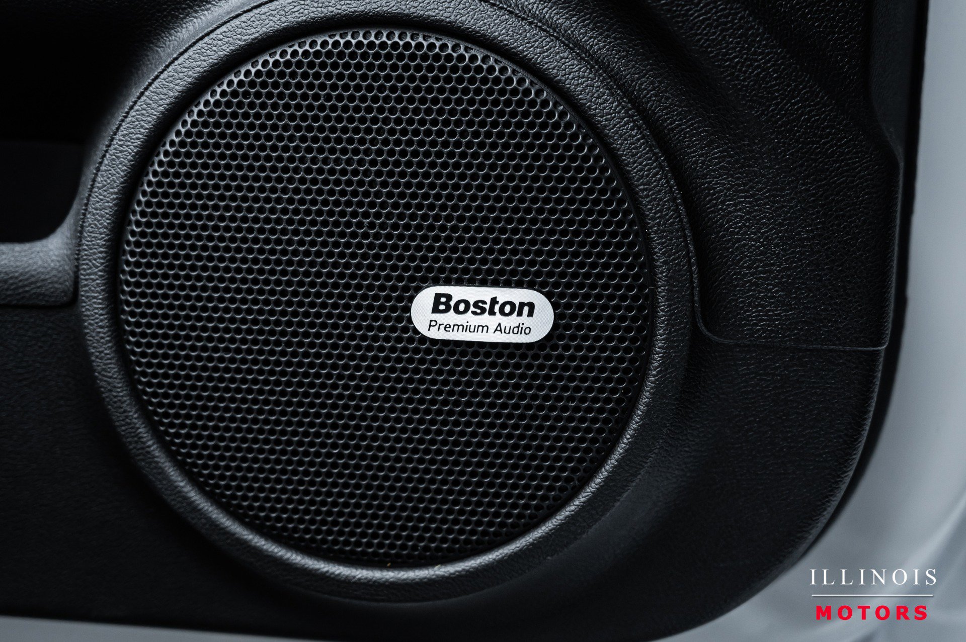 Used 2013 Chevrolet Camaro ZL1 image 28