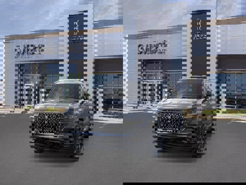 New 2026 Lincoln Aviator Reserve image 2