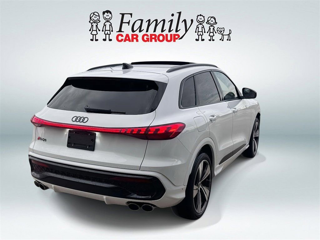 New 2025 Audi SQ5 Premium Plus image 3