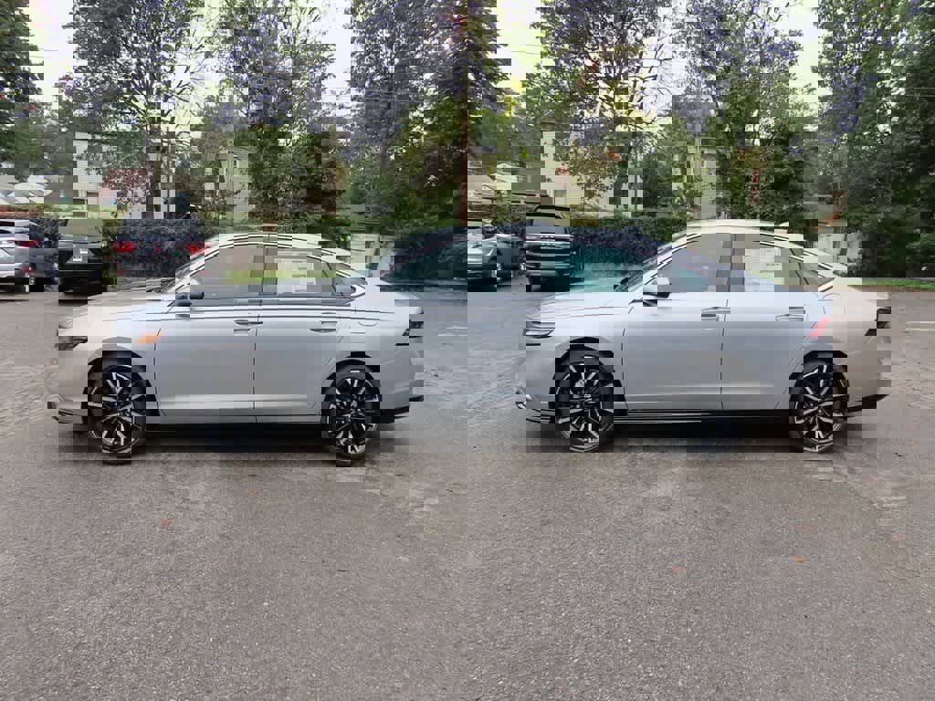 New 2025 Honda Accord Touring image 3