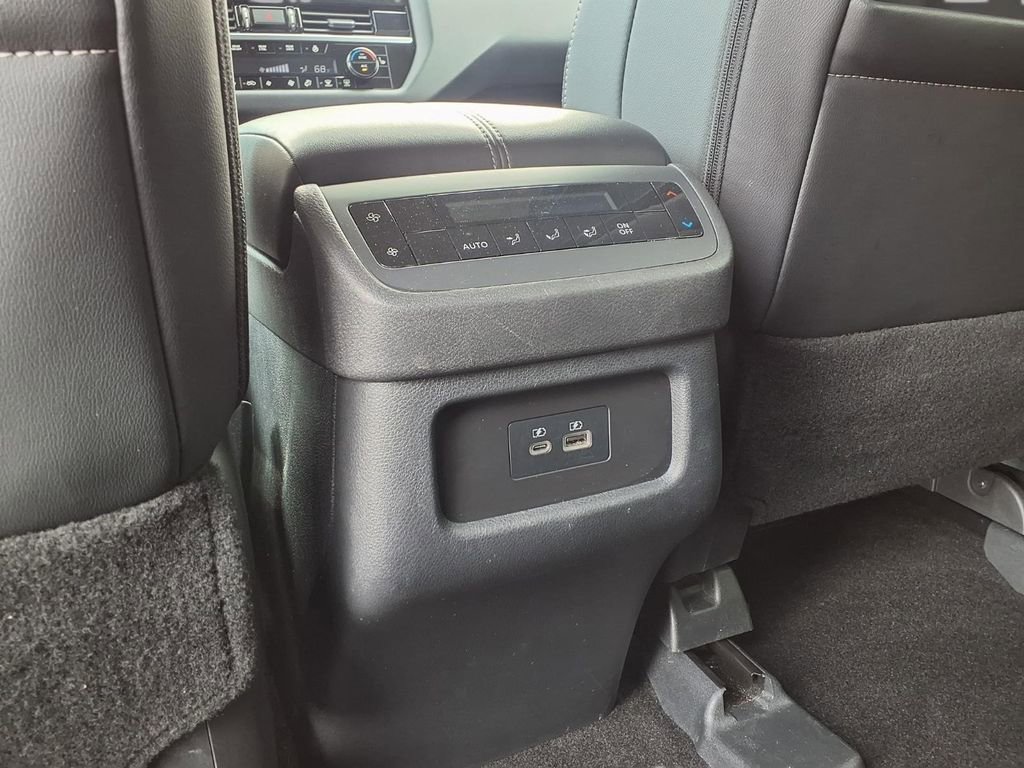 Certified 2025 Nissan Pathfinder SL image 22
