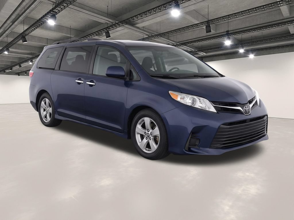 Used 2020 Toyota Sienna LE w/ LE Preferred Package FWD image 2