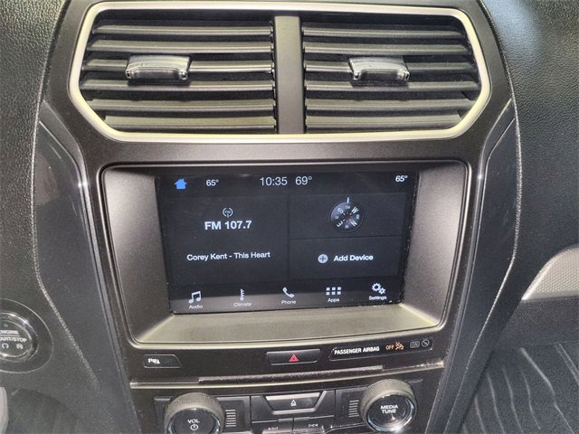 Used 2017 Ford Explorer XLT w/ Equipment Group 202A image 18