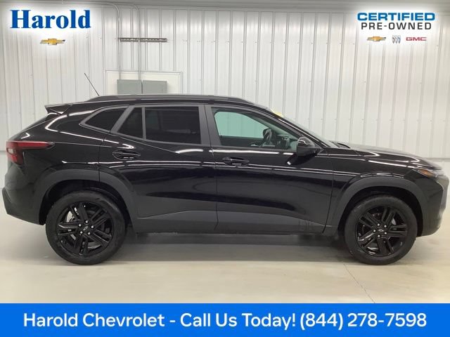 Used 2025 Chevrolet Trax ACTIV FWD image 6