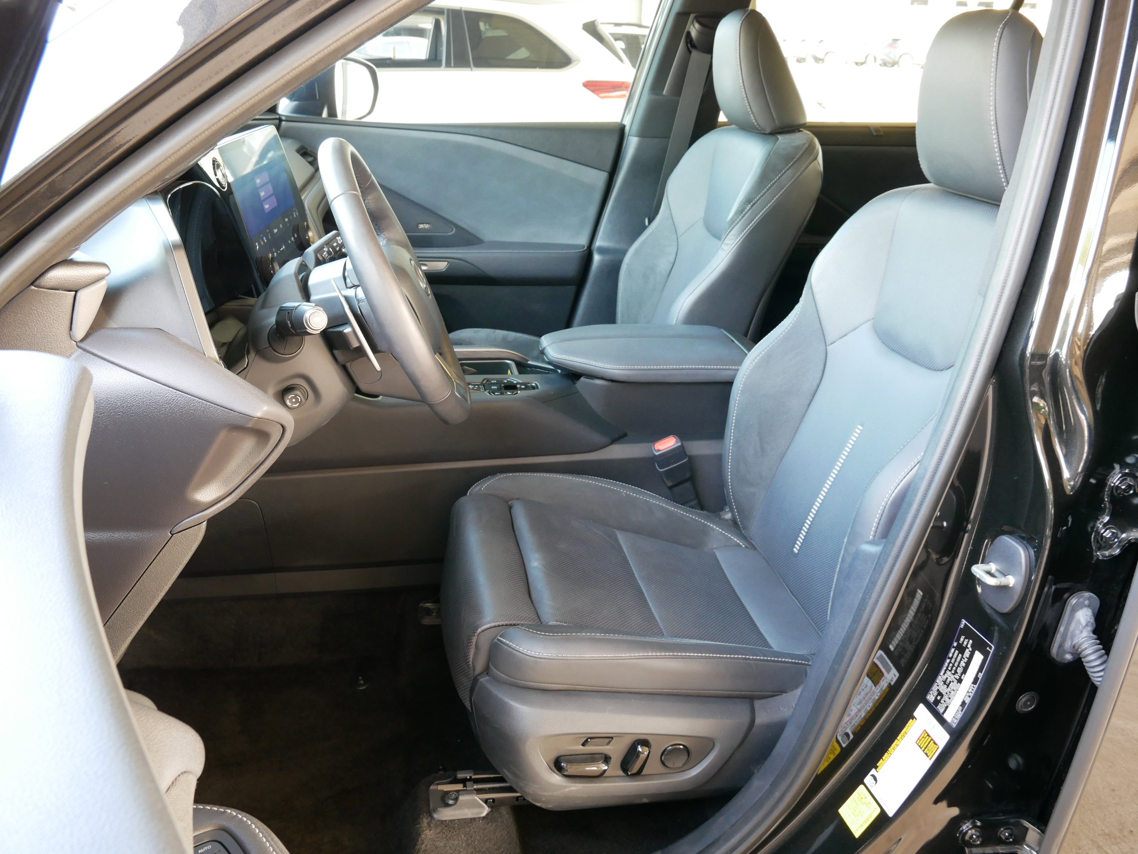 Used 2024 Lexus TX 350 AWD image 2