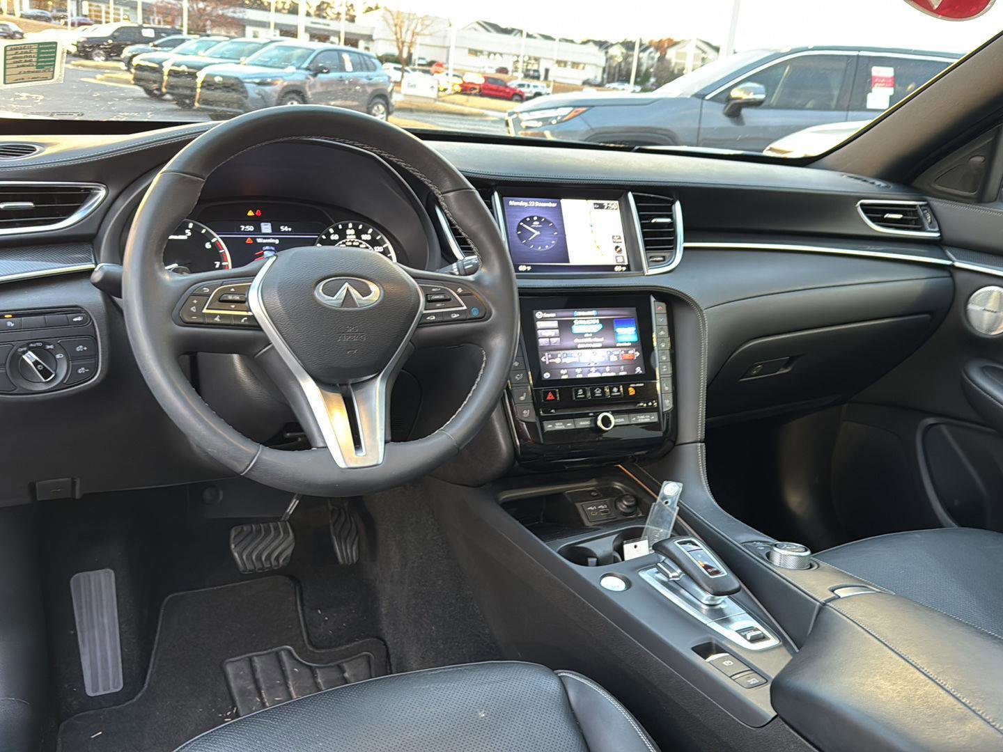 Used 2023 INFINITI QX50 Sport image 16