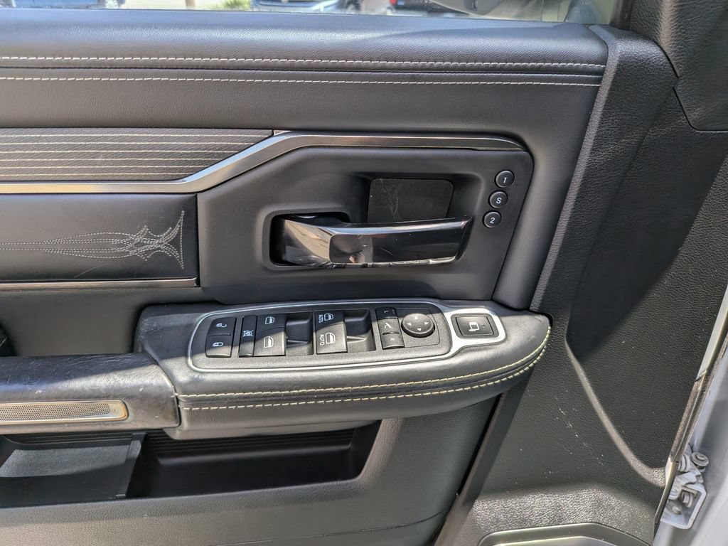 Used 2022 RAM 3500 Limited w/ Safety Group AWD/4WD image 17
