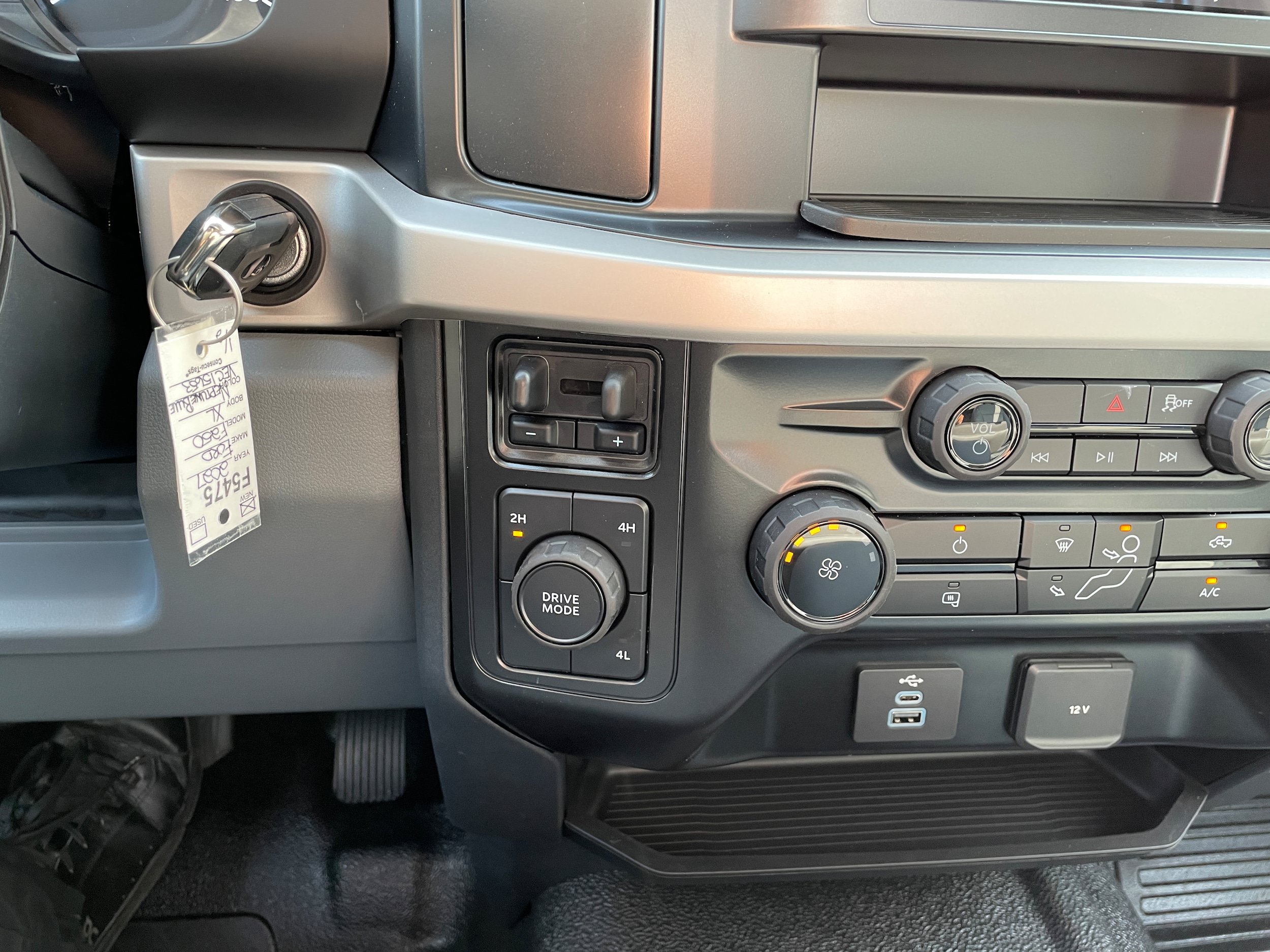 New 2027 Ford F250 XL w/ XL Chrome Package AWD/4WD image 27