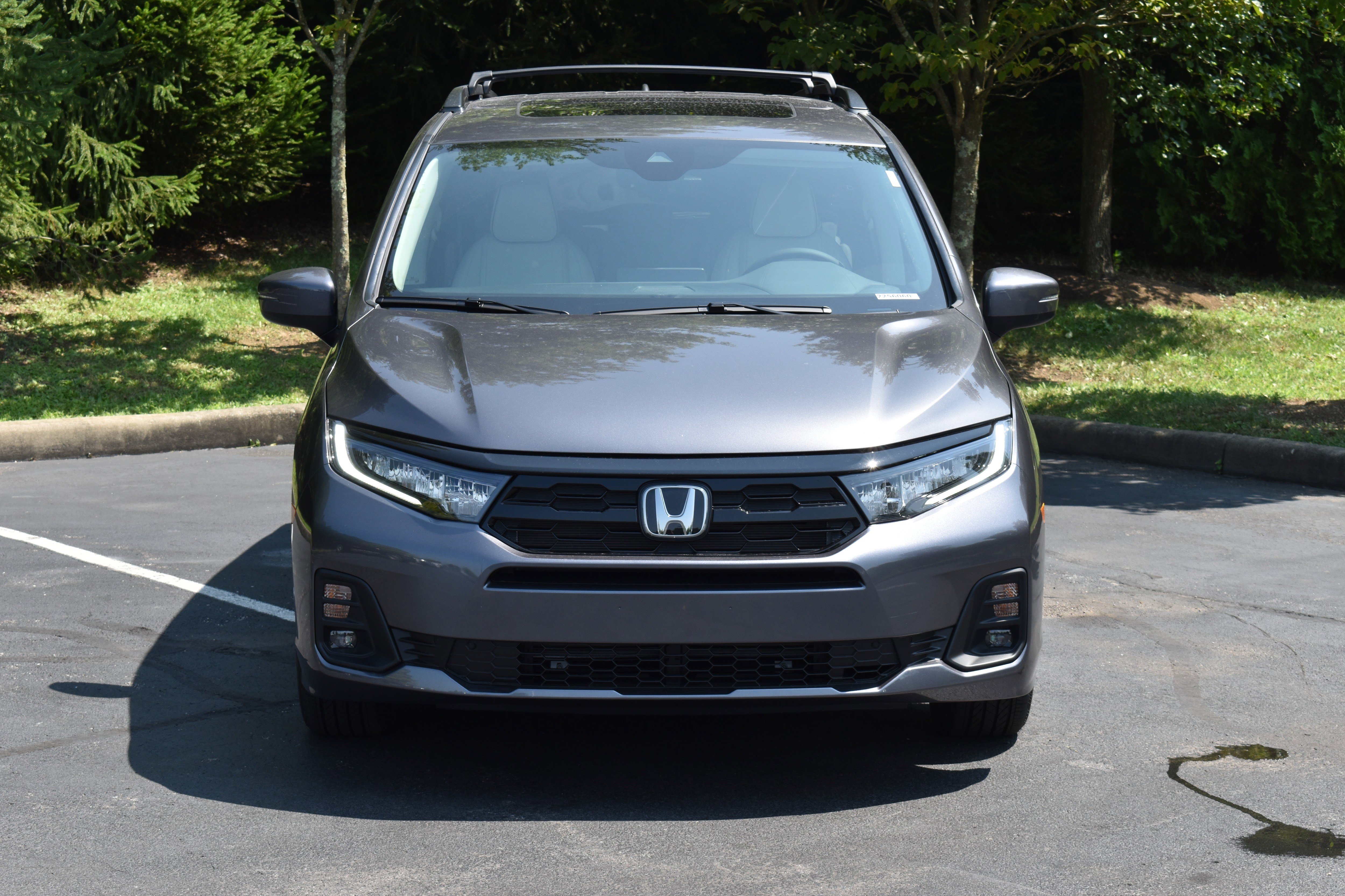 New 2026 Honda Odyssey Touring image 2