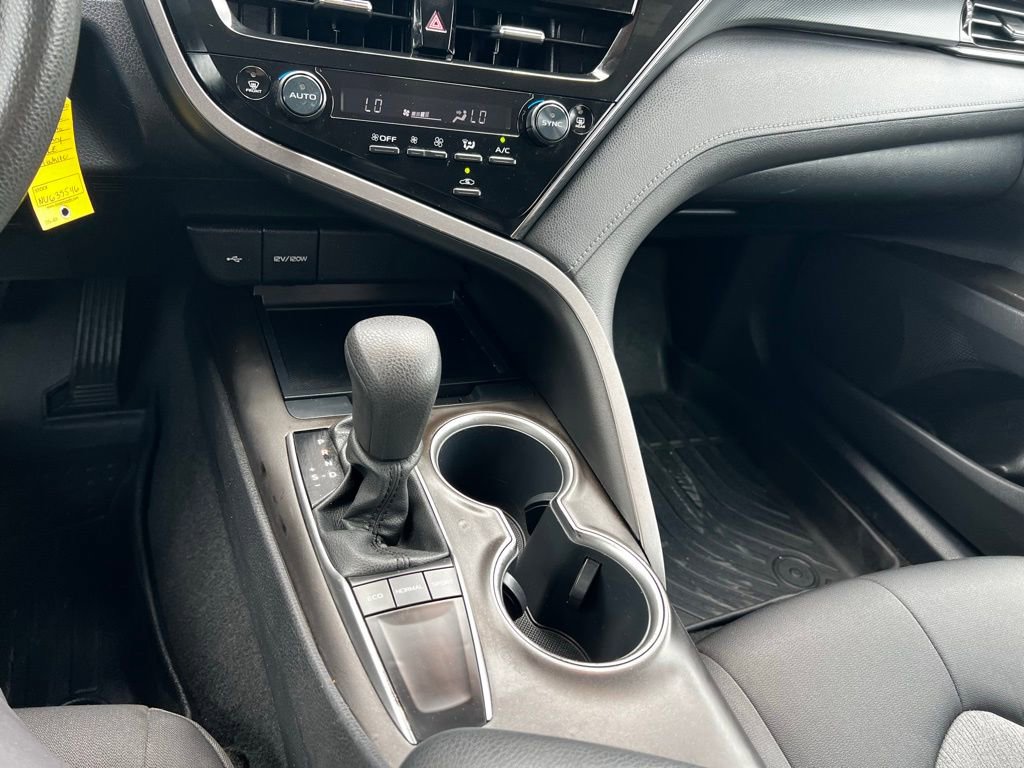 Used 2022 Toyota Camry LE FWD image 27
