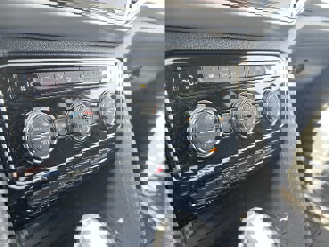 Used 2022 Volkswagen Atlas SE image 11