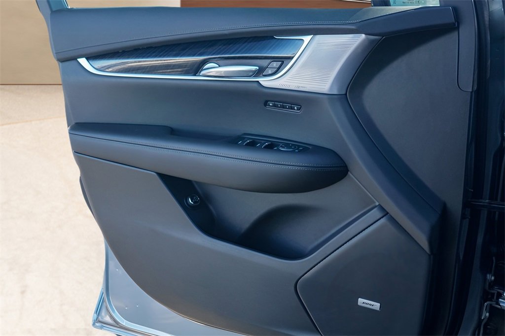 New 2025 Cadillac XT6 Premium Luxury w/ Technology Package image 16