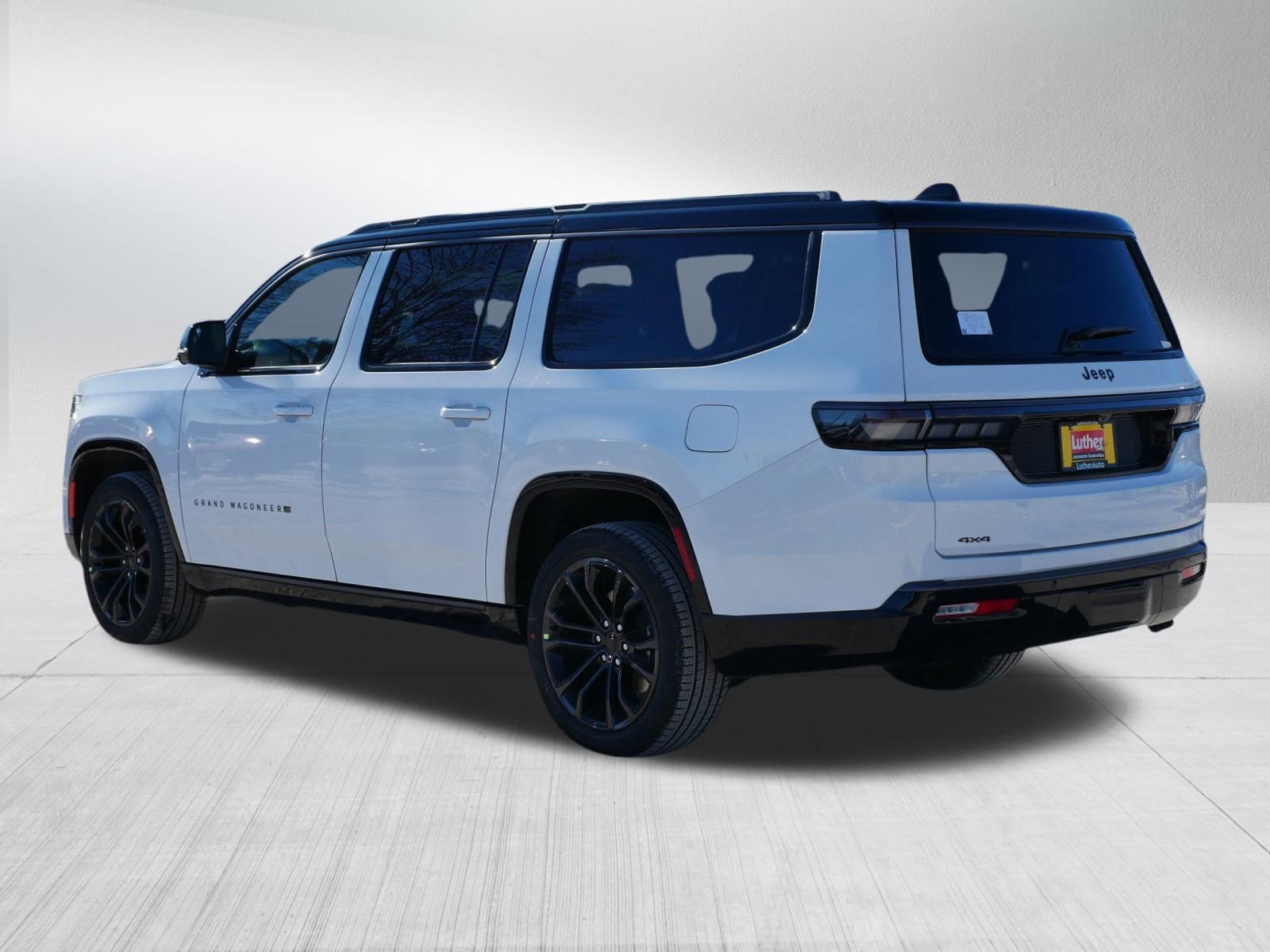 New 2026 Jeep Grand Wagoneer L Summit image 5