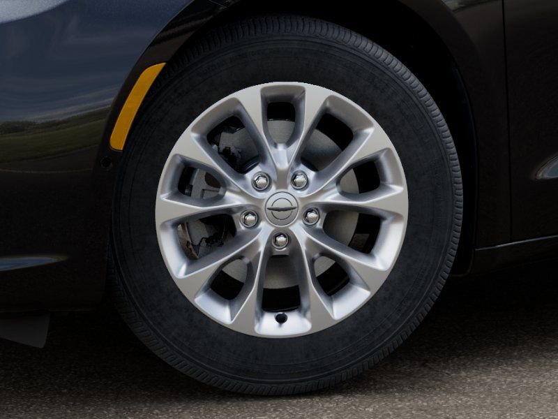 New 2026 Chrysler Pacifica Limited w/ Uconnect Theater Family Group image 8