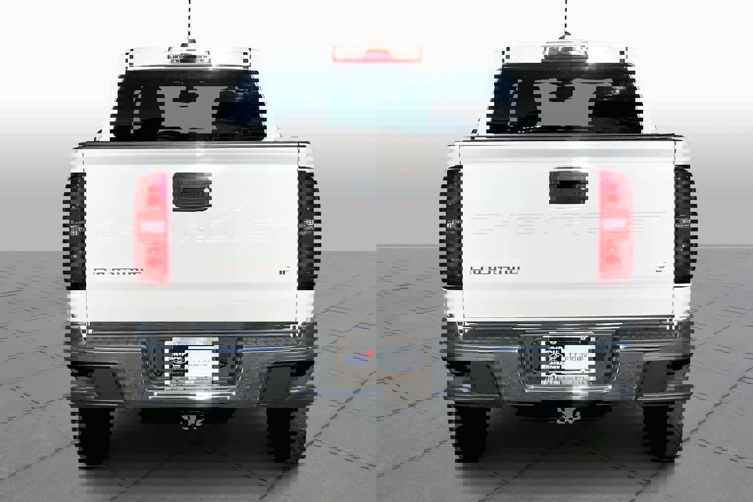 Used 2022 Chevrolet Colorado LT w/ Chrome Appearance Package image 4