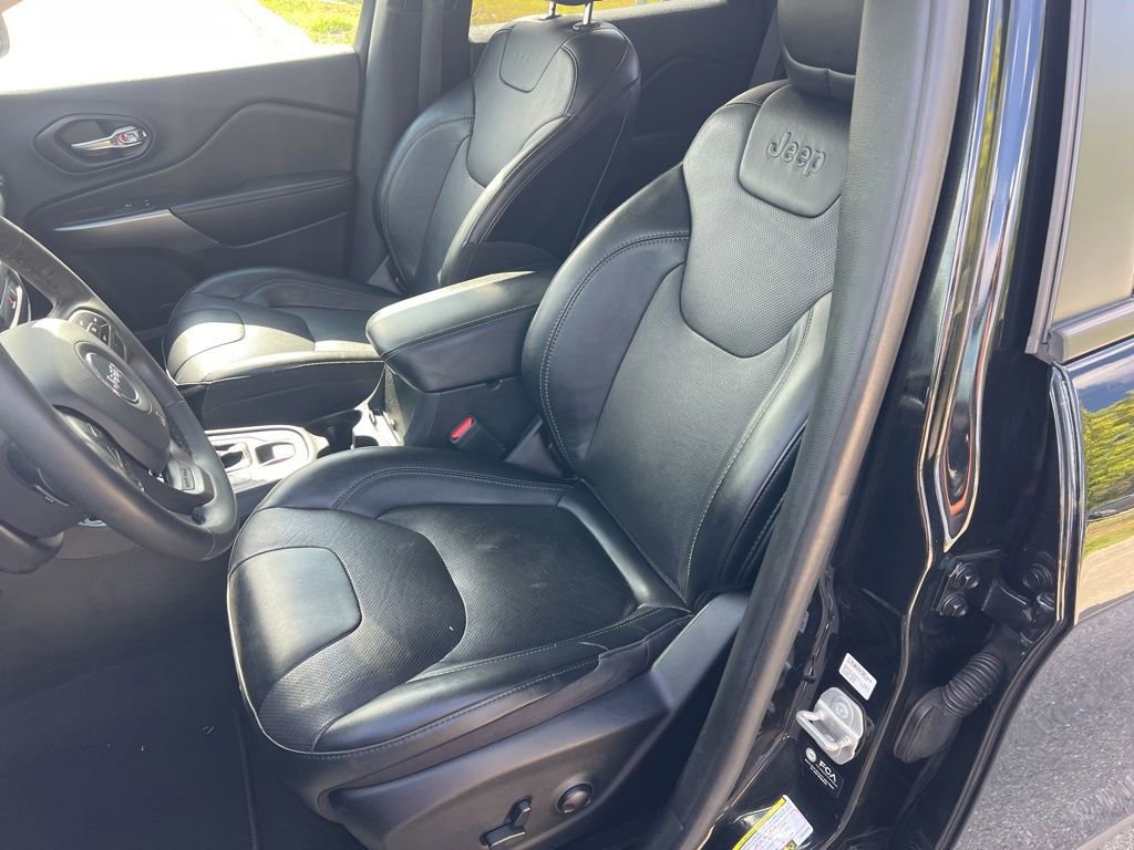 Certified 2022 Jeep Cherokee Latitude Lux FWD image 43