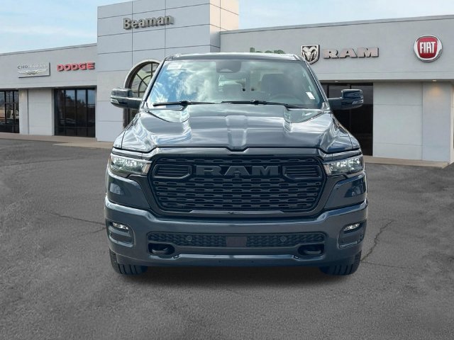 New 2027 RAM 1500 4x4 Crew Cab image 2
