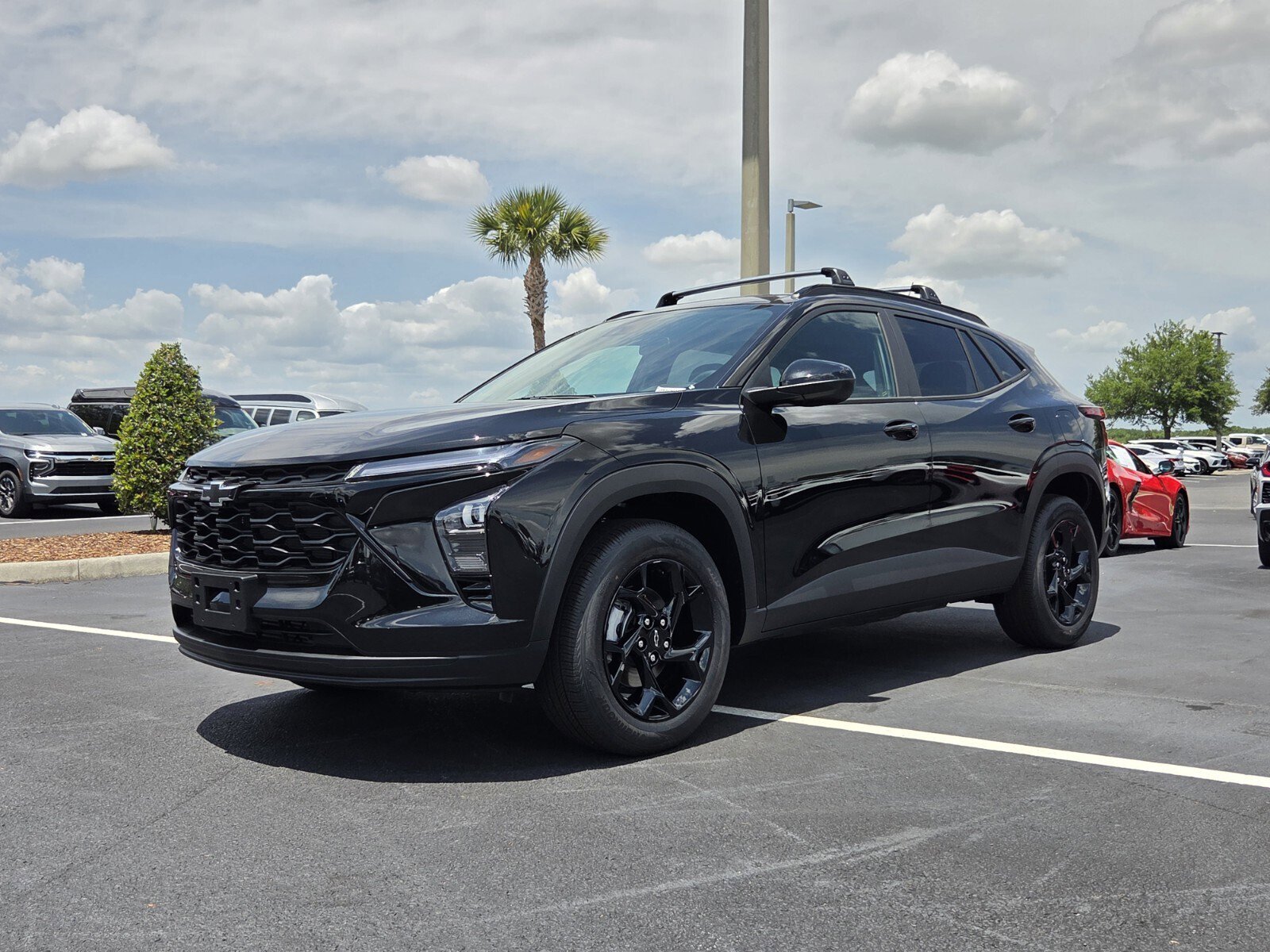 New 2026 Chevrolet Trax LT w/ Driver Confidence Package FWD image 2