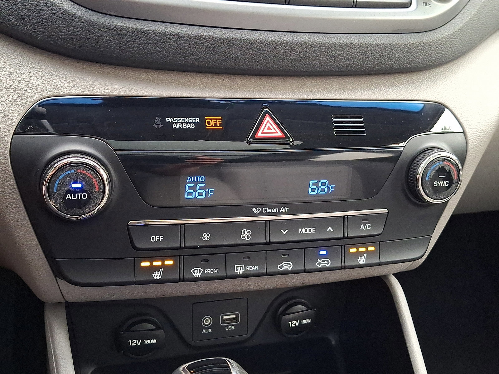 Used 2018 Hyundai Tucson Value AWD/4WD image 16