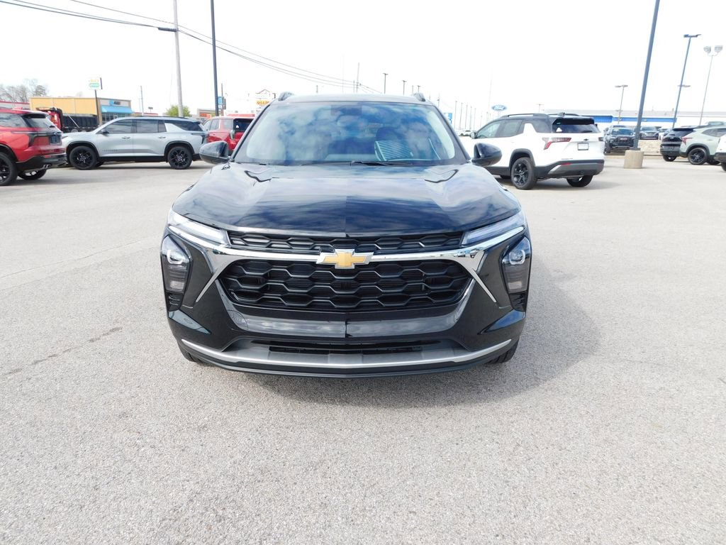 New 2026 Chevrolet Trax LT w/ Driver Confidence Package FWD image 8