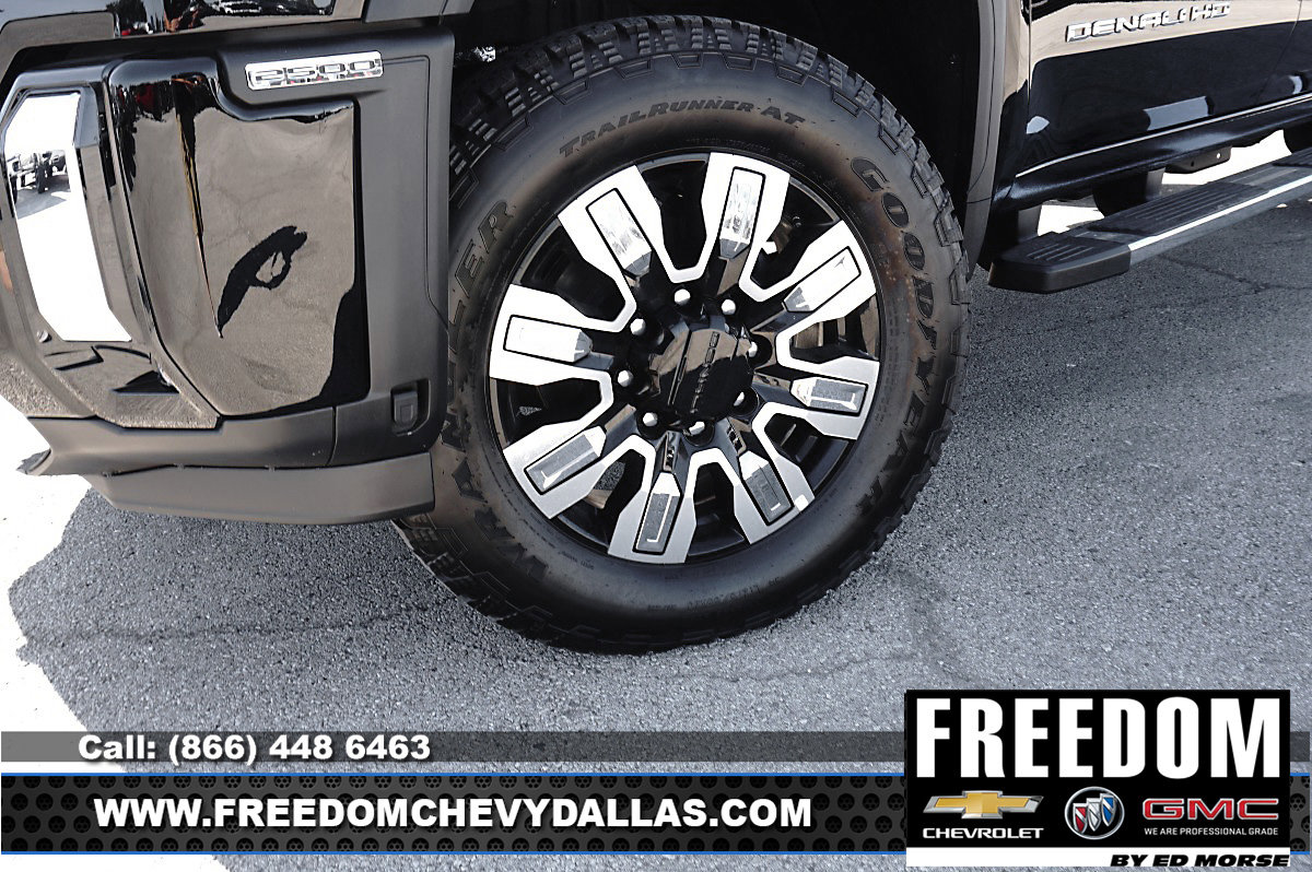 New 2026 GMC Sierra 2500 Denali w/ Denali Reserve Package image 9