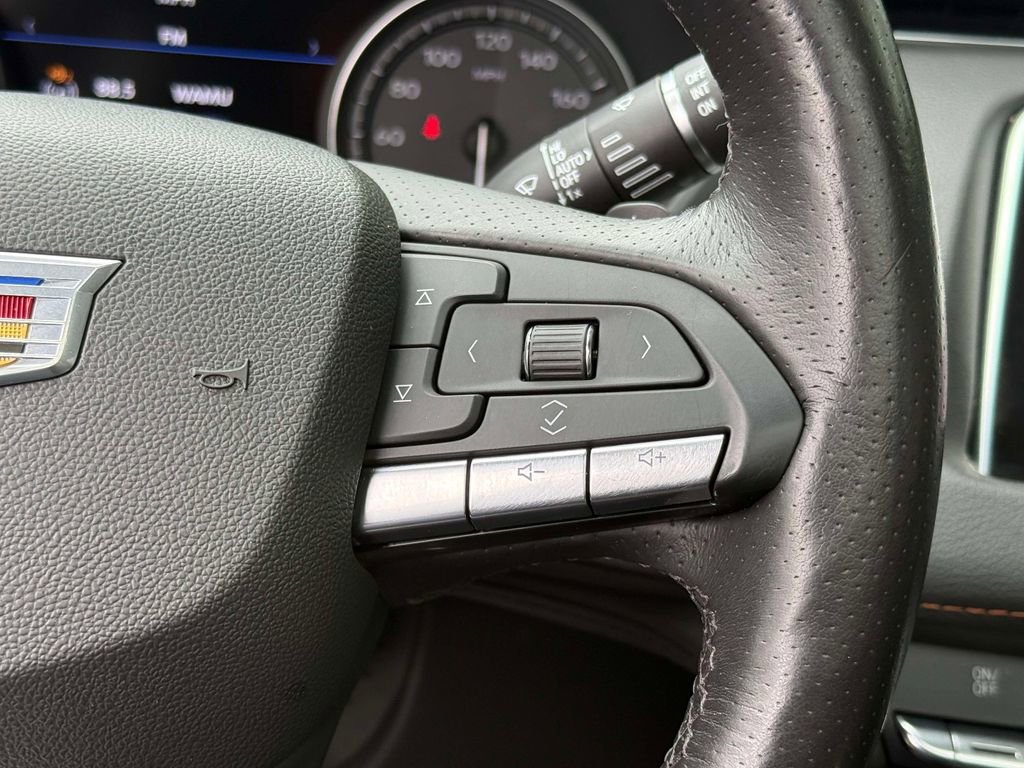 Used 2020 Cadillac XT4 Sport AWD/4WD image 33