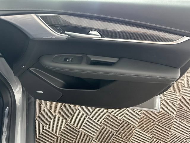 Used 2025 Cadillac XT5 Sportv w/ Technology Package AWD/4WD image 23