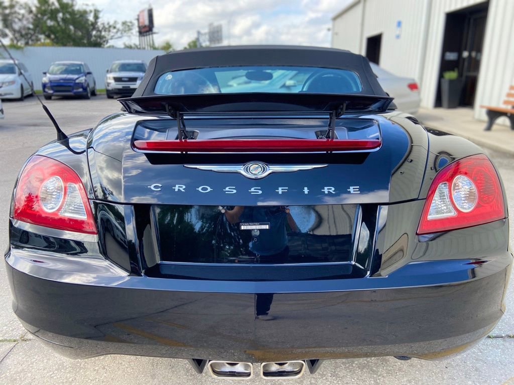 Used 2008 Chrysler Crossfire Limited RWD image 4