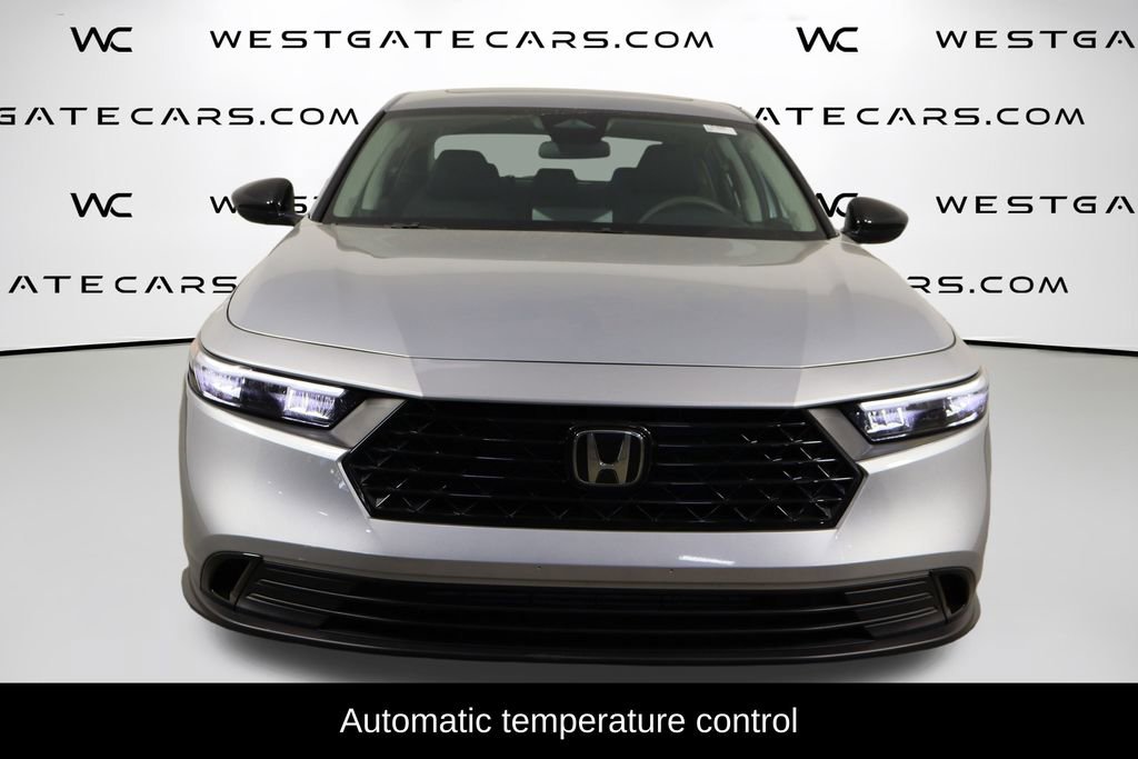 Used 2025 Honda Accord SE image 2