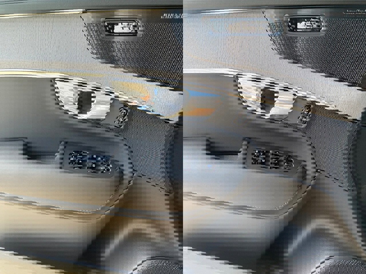 New 2026 Volvo XC90 B6 Ultra w/ Lounge Package image 15