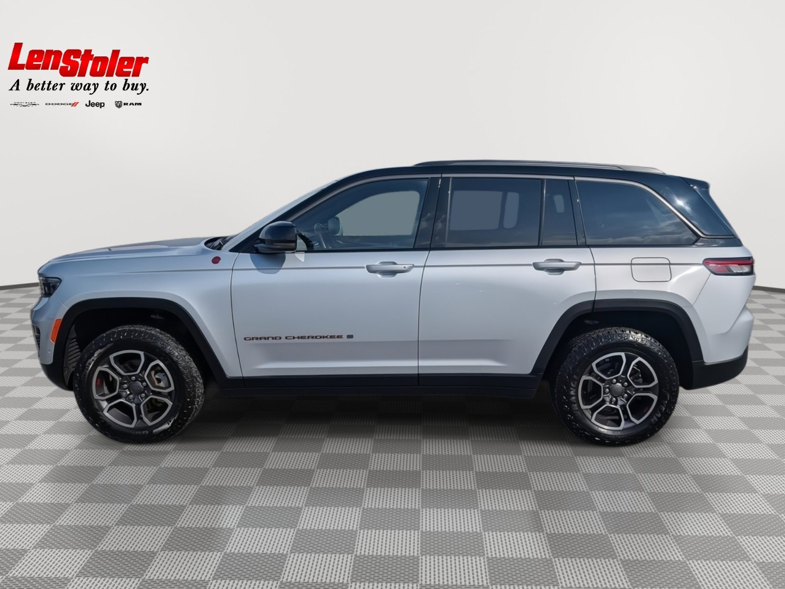Used 2022 Jeep Grand Cherokee Trailhawk w/ ADV Protech Group II image 2