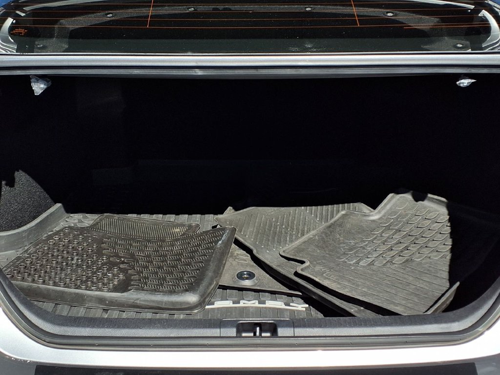 Certified 2025 Toyota Camry SE FWD image 9