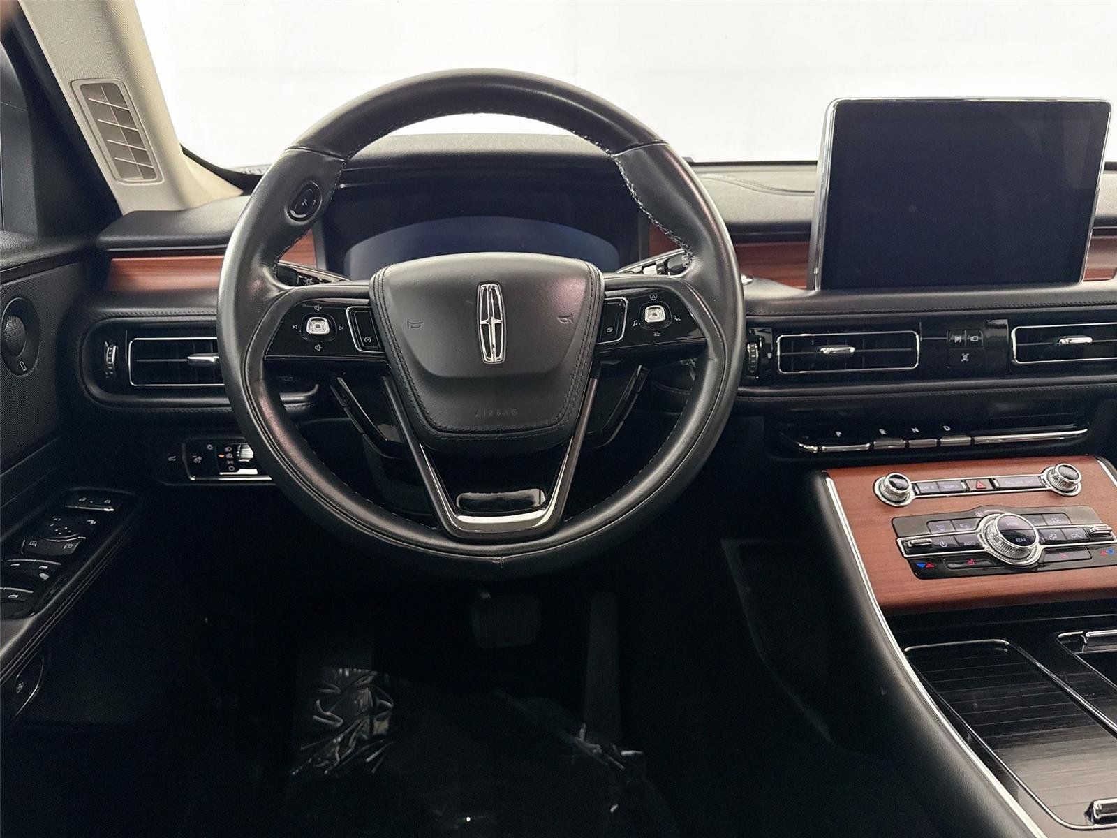 Used 2022 Lincoln Aviator Reserve AWD/4WD image 32
