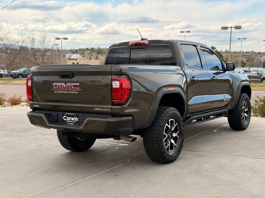 Used 2024 GMC Canyon AT4X AWD/4WD image 9