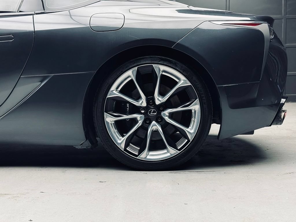 Used 2018 Lexus LC 500 Coupe w/ Performance Package RWD image 36