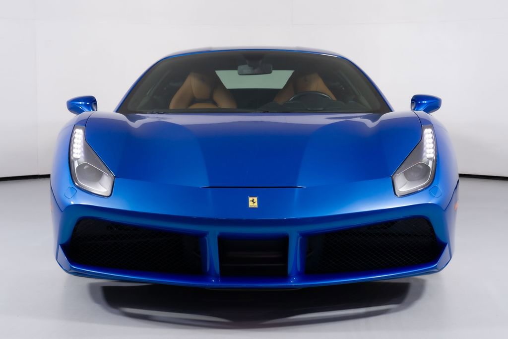 Used 2018 Ferrari 488 GTB image 11