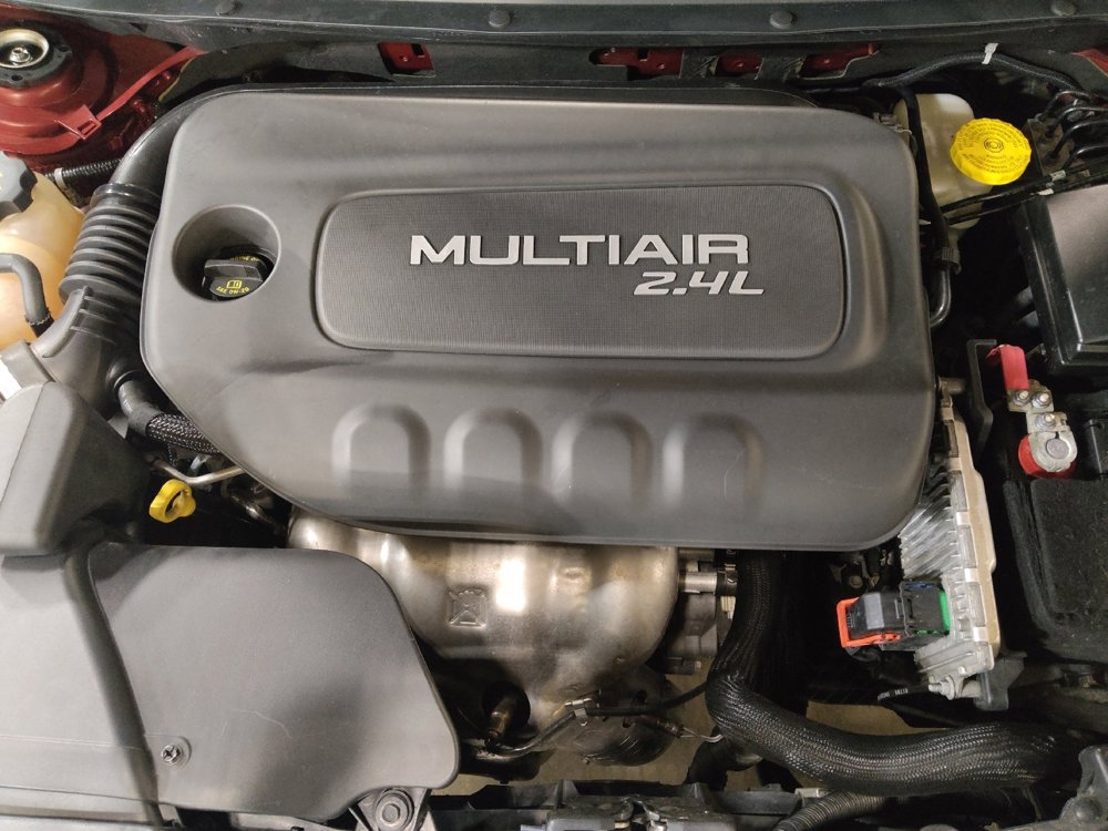 Used 2015 Jeep Cherokee Sport FWD image 30
