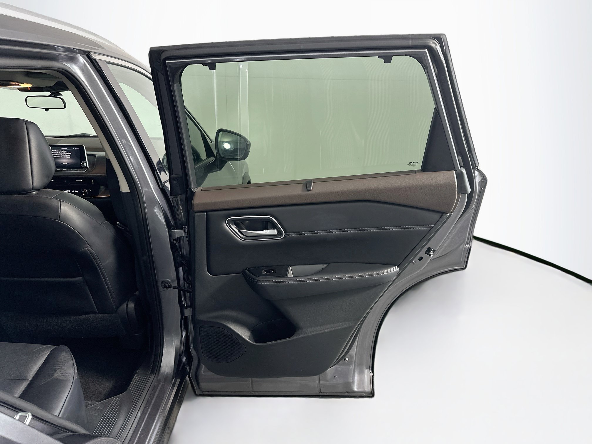 Used 2021 Nissan Rogue SV w/ Premium Package FWD image 33