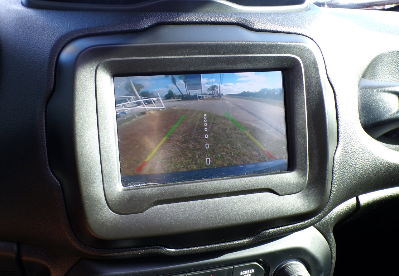 Used 2020 Jeep Renegade Altitude image 12