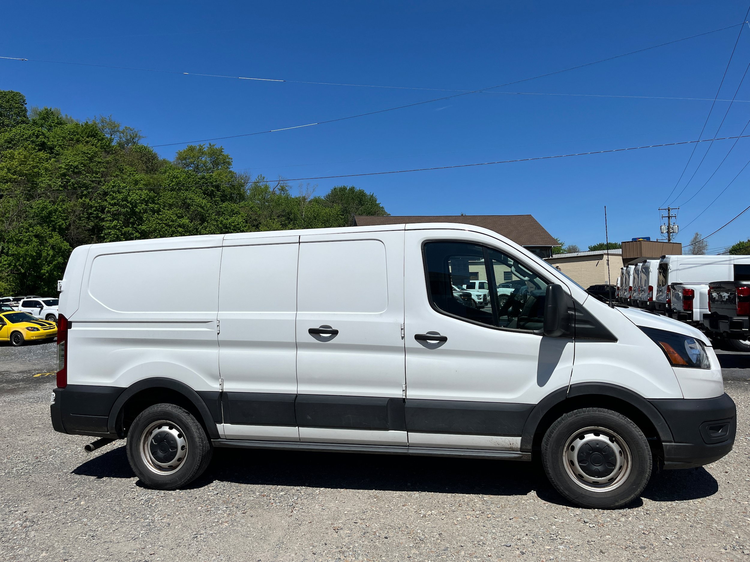 Certified 2020 Ford Transit 150 Low Roof RWD image 4