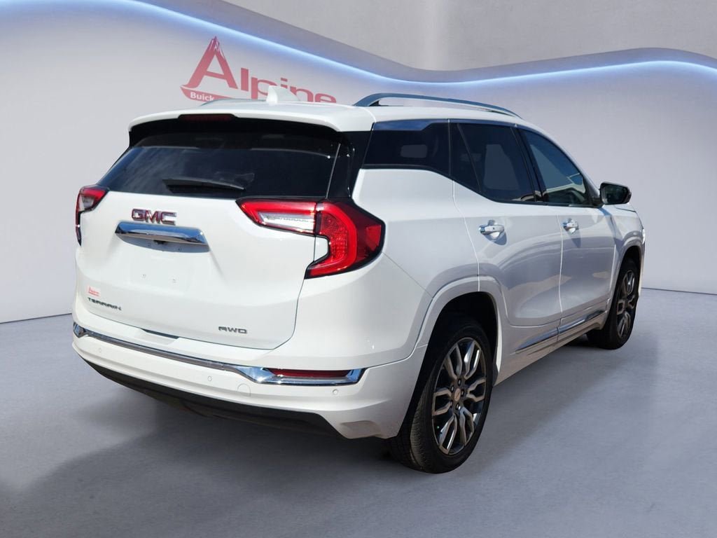 Used 2024 GMC Terrain Denali AWD/4WD image 5