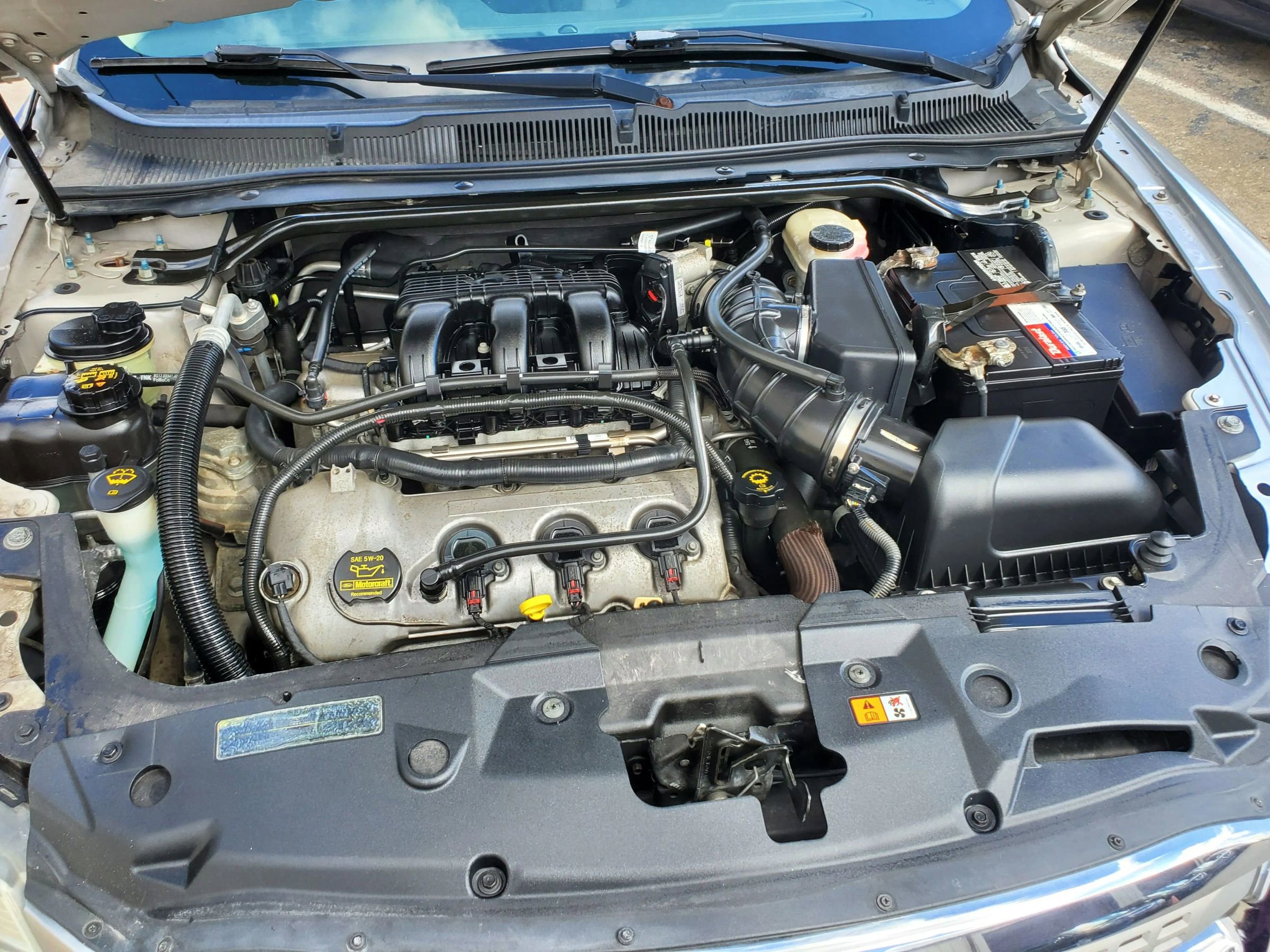 Used 2010 Ford Taurus SEL image 47